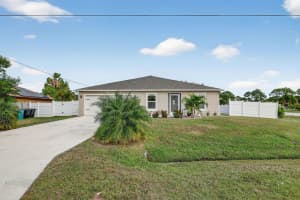3002 East Blackwell Drive, Port Saint Lucie, FL 34952 - MLS#R11148260