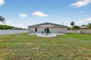 3002 SE East Blackwell Drive, Port Saint Lucie, FL 34952 - MLS#R11148260