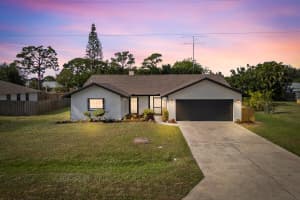 5310 Echo Pines Circle E, Fort Pierce, FL 34951 - MLS#R11148268