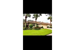 8041 E Via Grande, Boynton Beach, FL 33437 - MLS#R11148341