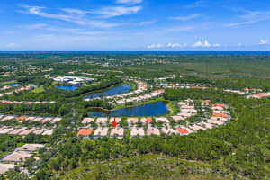 9054 SE Hawks Nest Court, Hobe Sound, FL 33455 - MLS#R11148352