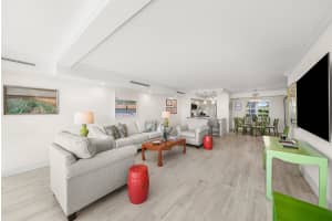 2170 Ibis Isle Road 2, Palm Beach, FL 33480 - MLS#R11148365