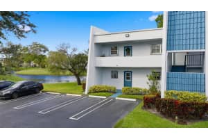 2600 Fiore Way, Delray Beach, FL 33445 - MLS#R11148379
