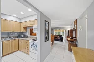 2600 Fiore Way, Delray Beach, FL 33445 - MLS#R11148379