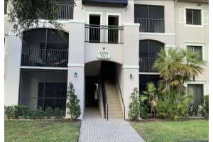 3021 Alcazar Place 202, Palm Beach Gardens