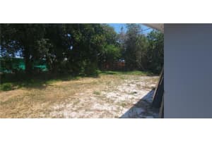 412 7th Road SW, Vero Beach, FL 32962 - MLS#R11148384