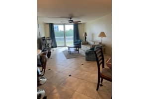 125 S Ocean Avenue 304, Palm Beach Shores, FL 33404 - MLS#R11148399