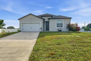 1068 E Bass Court, Labelle, FL 33935 - MLS#R11148471