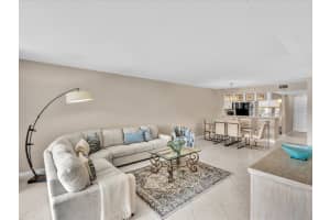 5842 Crystal Shores Drive 201, Boynton Beach, FL 33437 - MLS#R11148472