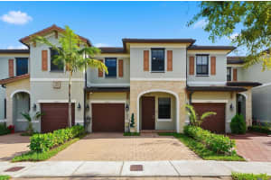10441 W 32nd Lane, Hialeah, Fl 33018, Hialeah