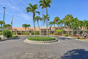 107 Lake Olive Drive, West Palm Beach