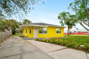 1205 Longwood Street, West Palm Beach, FL 33401 - MLS#R11148506