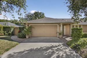 1776 The 12th Fairway, Wellington, FL 33414 - MLS#R11148537