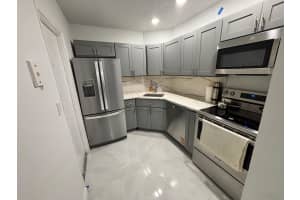 136 19th Court, Wilton Manors, FL 33305 - MLS#R11148560