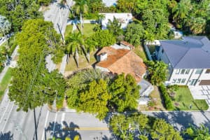 383 31st Court, West Palm Beach, FL 33407 - MLS#R11148563