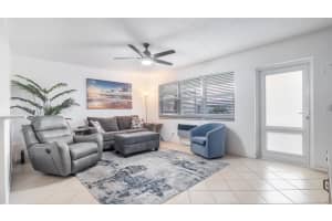 77 Markham D E 77, Deerfield Beach, FL 33442 - MLS#R11148574