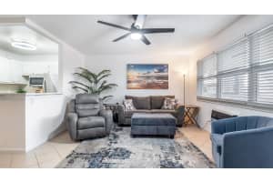 77 Markham D E 77, Deerfield Beach, FL 33442 - MLS#R11148574