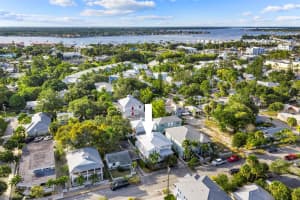 516 SW Camden Avenue, Stuart, FL 34994 - MLS#R11148600