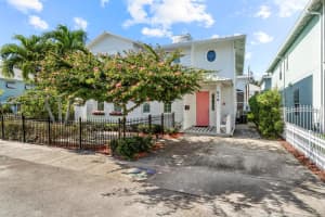 516 SW Camden Avenue, Stuart, FL 34994 - MLS#R11148600