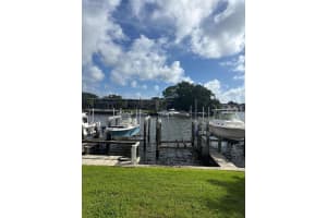 424 Northlake Court 2, North Palm Beach, FL 33408 - MLS#R11148603