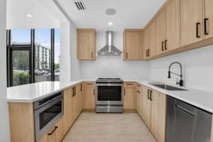 7819 Lakeside Boulevard, Boca Raton, FL 33434 - MLS#R11148637