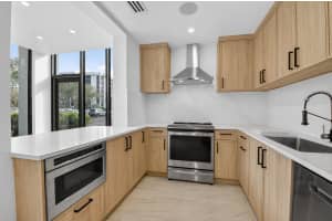 7819 Lakeside Boulevard 812, Boca Raton, FL 33434 - MLS#R11148637