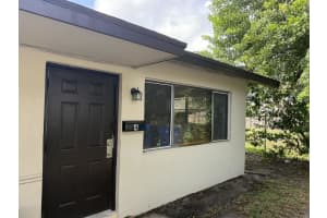 1150 W Blue Heron Blvd 4, Riviera Beach, FL 33404 - MLS#R11148652