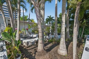 225 S Sequoia Drive, West Palm Beach, FL 33409 - MLS#R11148662