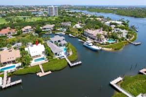 215 Island Drive, Jupiter, FL 33477 - MLS#R11148697