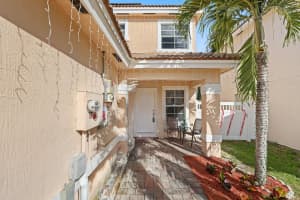 6024 Adriatic Way, West Palm Beach, FL 33413 - MLS#R11148698