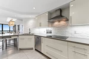 2425 Presidential Way 1806, West Palm Beach, FL 33401 - MLS#R11148721