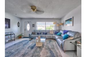 519 18th Street, Boynton Beach, FL 33426 - MLS#R11148770