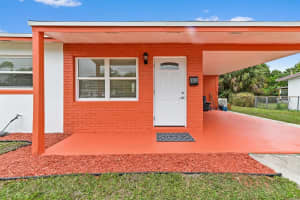 908 SE Hall Street, Stuart, FL 34994 - MLS#R11148825