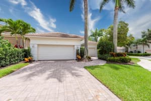 61 Laguna Drive, Palm Beach Gardens, FL 33418 - MLS#R11148872