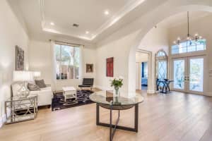 61 Laguna Drive, Palm Beach Gardens, FL 33418 - MLS#R11148872