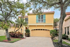 27 Via Del Corso Palm Beach Gardens, FL 33418 - Off Market
