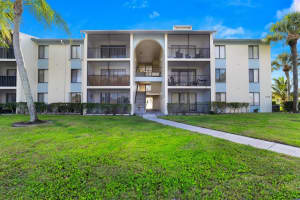 1108 Green Pine Boulevard H3, West Palm Beach, Fl 33409, West Palm Beach
