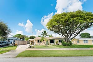 1613 Nanette Court, Lake Worth, FL 33461 - MLS#R11148941