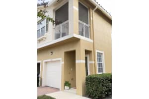 1560 SE Wilshire Place 203, Stuart, FL 34994 - MLS#R11149030