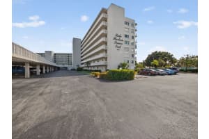 801 Lake Shore Drive 502, Lake Park, FL 33403 - MLS#R11149060