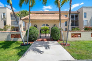 331 8th Street, Boca Raton, FL 33432 - MLS#R11149102