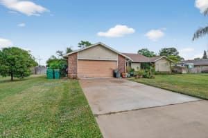 3133 Fairview Drive, Melbourne, FL 32934 - MLS#R11149134