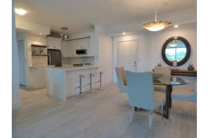 802 Windward Way, Lantana, FL 33462 - MLS#R11149135