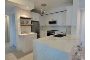 802 Windward Way, Lantana, FL 33462 - MLS#R11149135