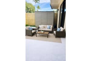 31 Lake Arbor Drive, Palm Springs, FL 33461 - MLS#R11149169