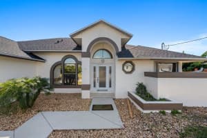 434 SW Jeanne Avenue, Port St Lucie, FL 34953 - MLS#R11149177