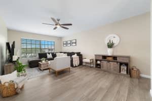 2201 NE 66th Street 1323, Fort Lauderdale, FL 33308 - MLS#R11149216