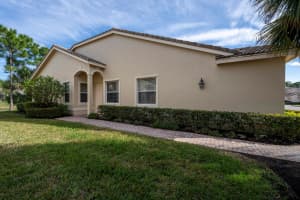 8116 Carnoustie Place, Port Saint Lucie, FL 34986 - MLS#R11149218