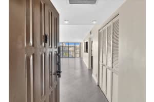 600 Parkview Drive 719, Hallandale Beach, FL 33009 - MLS#R11149221