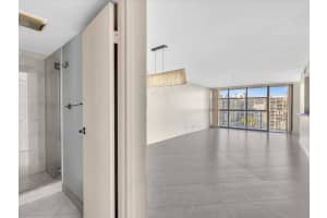 600 Parkview Drive 719, Hallandale Beach, FL 33009 - MLS#R11149221